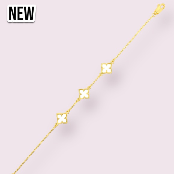 New Adornia Mother of Pearl Clover Flower Station Bracelet - GOLD / White - Picture 3 of 3